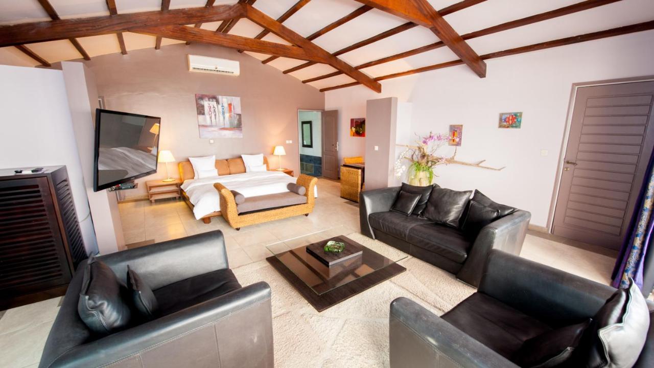 Residence Hoteliere Du Phare 리브르빌 외부 사진