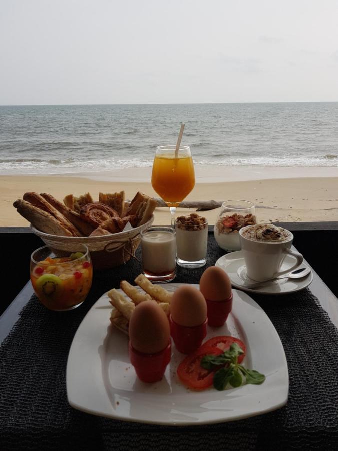 Residence Hoteliere Du Phare 리브르빌 외부 사진